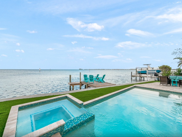 Anna Maria Direct Bay Front Luxury Vacation Home - Boat Dock